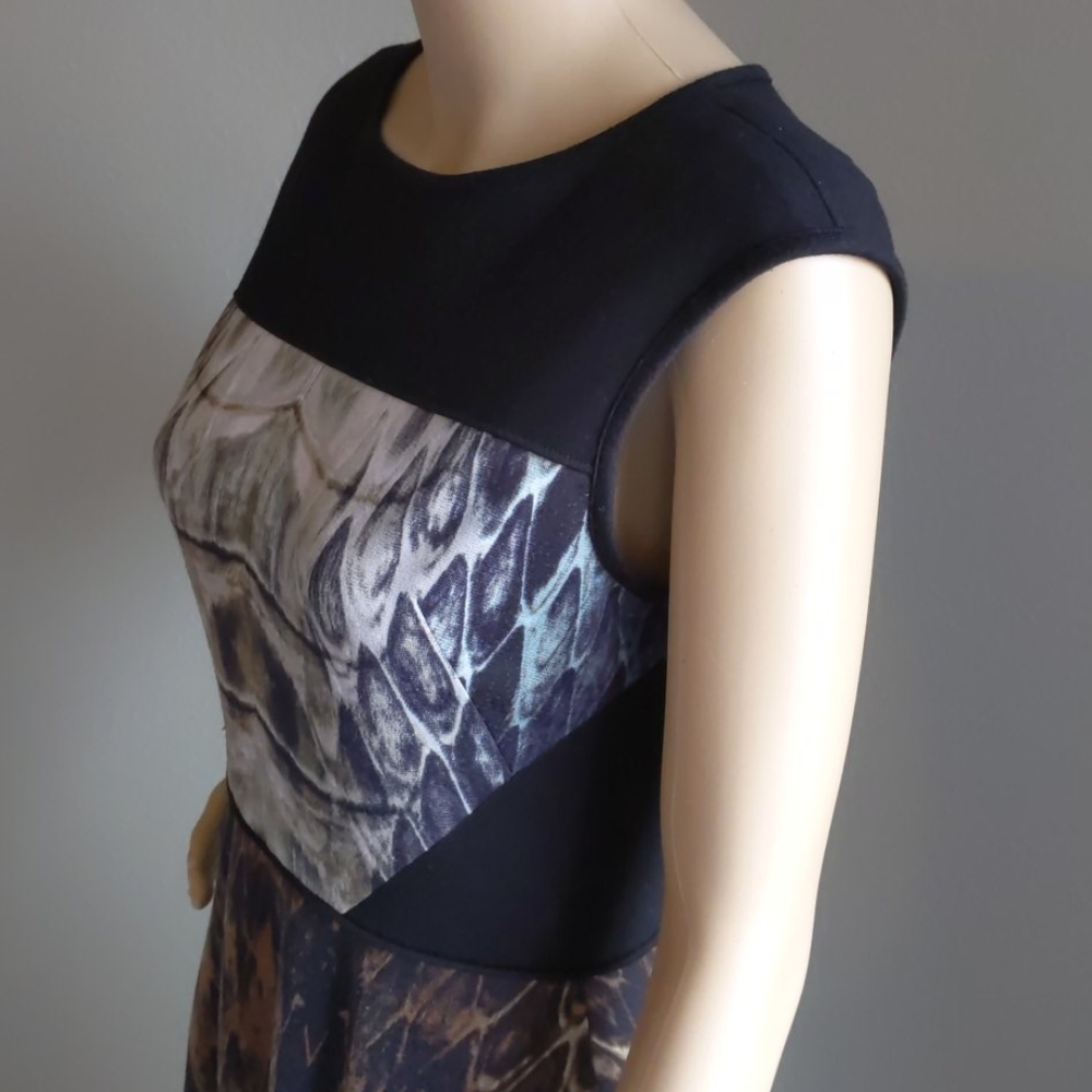 VINCE CAMUTO MULTICOLOR SLEEVELESS  DRESS SZ 2 - Picture 10 of 15